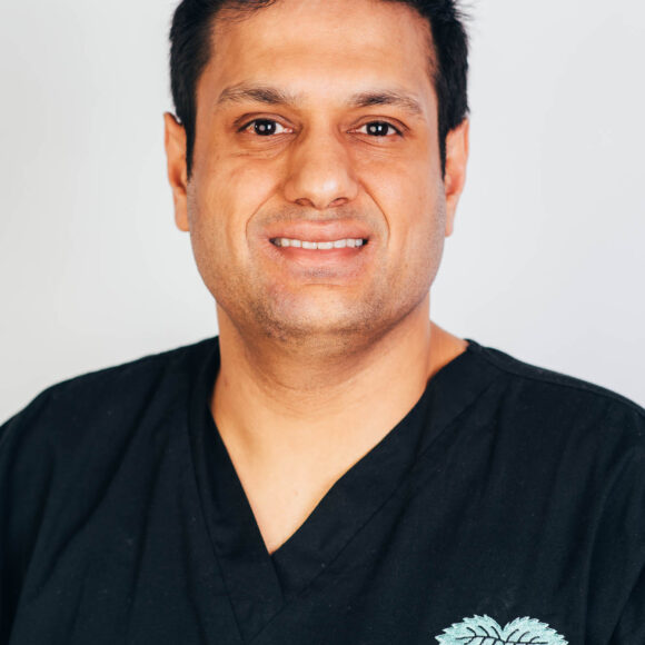 Dr Ravindra Poddar